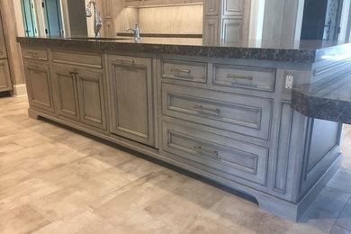 Example of a kitchen design in Detroit