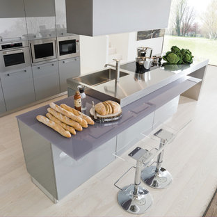 75 Most Popular Miami Kitchen With Stainless Steel Benchtops