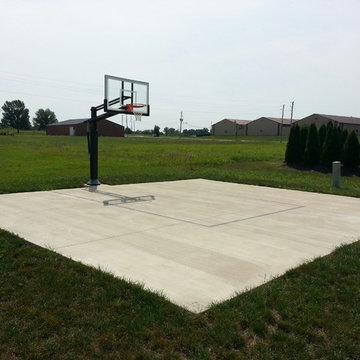 Jason D's Pro Dunk Gold Basketball System on a 30x25 in Lexington, IL