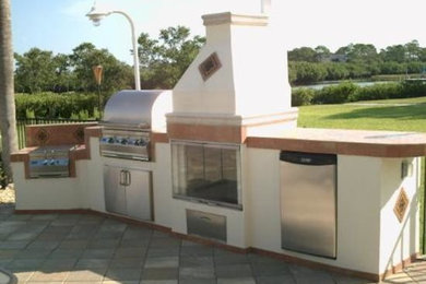 Patio - patio idea in Miami
