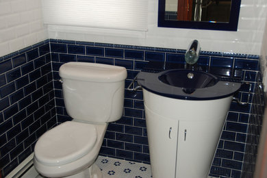 Inspiration for a contemporary bathroom remodel in New York