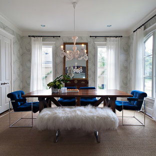 ヒューストンのトランジショナルスタイルのおしゃれな独立型ダイニングの写真