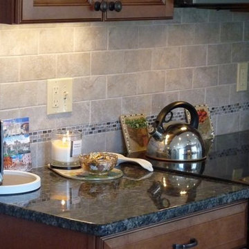 Waypoint Maple Auburn 620D Kitchen Cabinets
