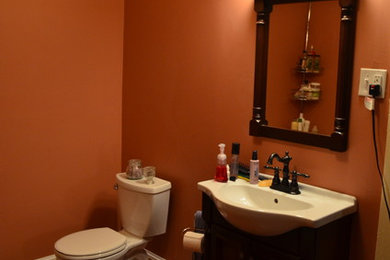 Bathroom - large traditional master bathroom idea in New York