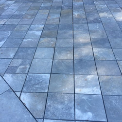 North Shore River Front Home - Landscaping Stones And Pavers