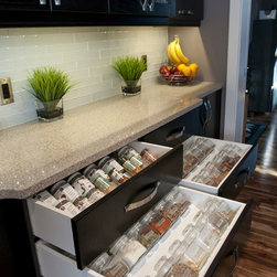 Features - Kitchen Drawer Organizers
