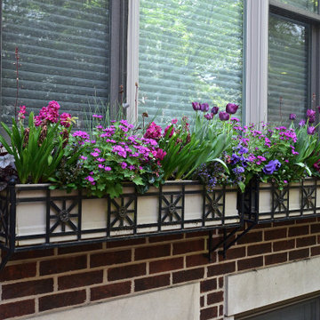 Spring Containers