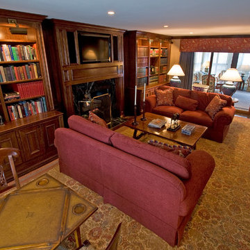 Custom Built-in Hardwood Home Office