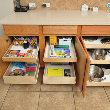Kitchen Pull Out Shelves