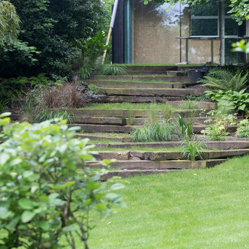 Entretien d'un jardin de campagne