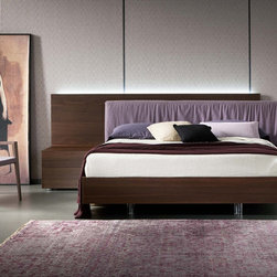 Edge Italian Platform Bed by Rossetto - $2,175.00 - Platform Beds