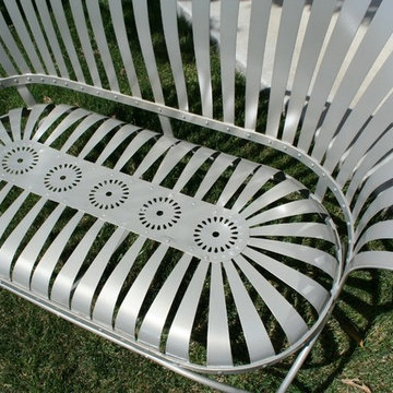 Flared-Back Spring Steel Garden Bench Inspired by Francois Carre