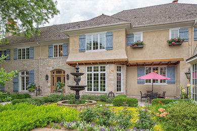 This is an example of a traditional exterior in Omaha.
