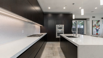 Summit Ridge Ultra-Modern Kitchen