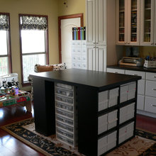 CRAFT/WRAPPING ROOM
