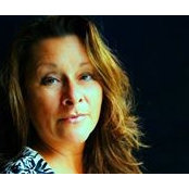 Joanna Piros's photo