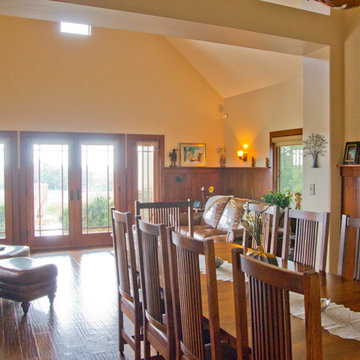 Craftsman Style Dining Room