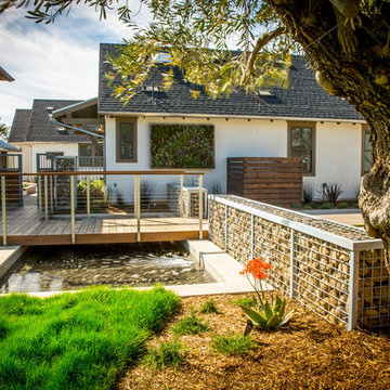 Relax in the Shade: Eclectic Farmhousefor Family Entertainment