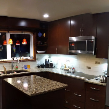 Contemporary Kitchen - Flat Maple Doors with Rounded Edges