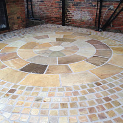 Mint Sandstone Circle - Paving, Stones & Walling