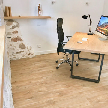 Bureau & étagères murales pour Manon