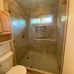 Amero - San Diego - Shower Doors