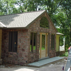 QuarryCut Stone - Plum - Squares & Strips. - Siding And Stone Veneer