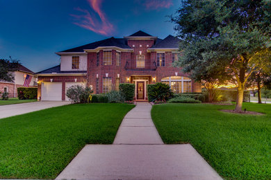 Example of a classic exterior home design in Houston