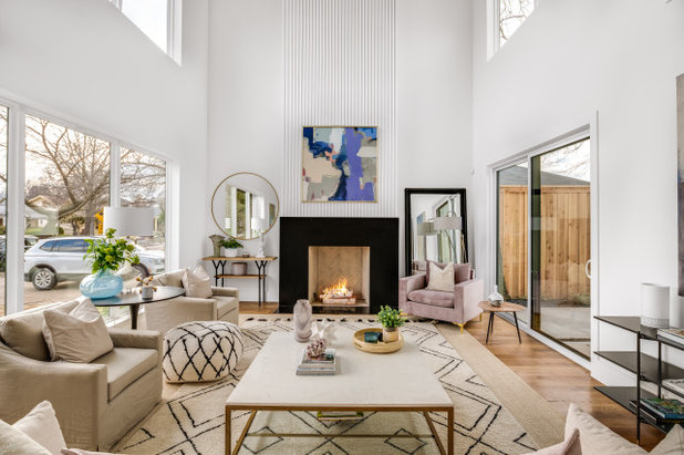 Contemporary Living Room by Haynsworth Custom Homes