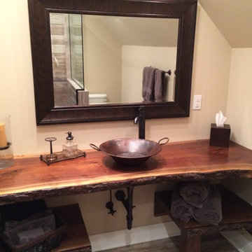 Bonus room, Bath, Office