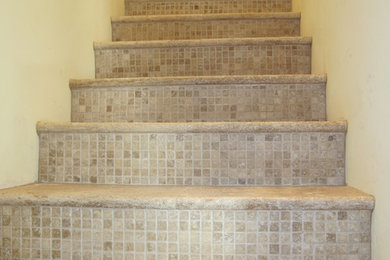 Elegant staircase photo in Miami
