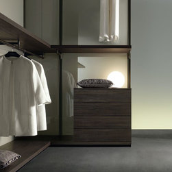 Dress Bold Walk-In Closet - Products