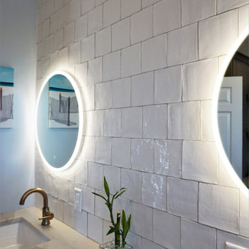 Bright, Beachy Bathroom