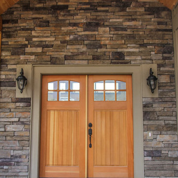 Rustic Retreat in Lost Creek