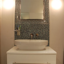 Bathroom backsplash