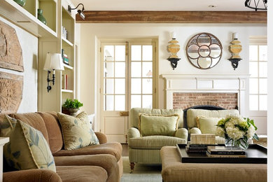 Example of a classic living room design in Atlanta