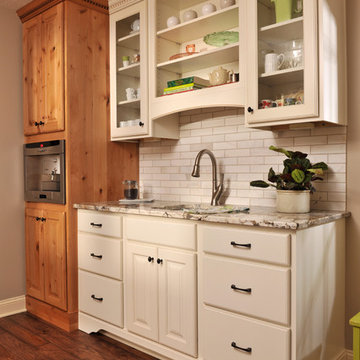 Door Style: Concord 275 | Species: Paint Grade | Finish: Soft Cream/Oatmeal