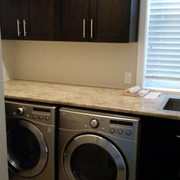 laundry room in Coquitlam