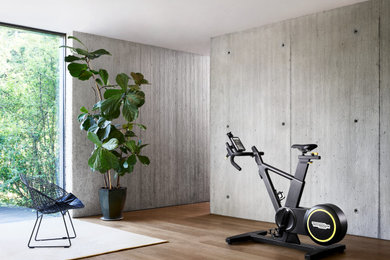 Inspiration for a modern home gym in Sydney.