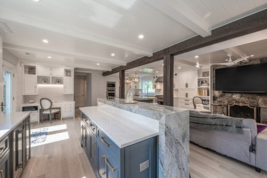 Stamford Amazing Double Kitchen and Bar