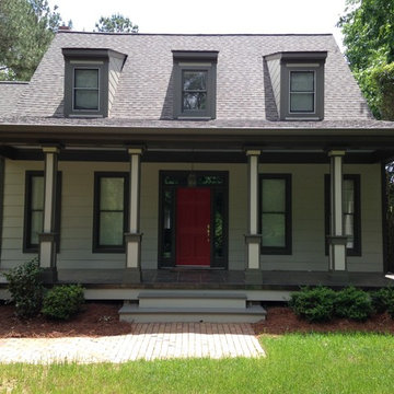 A whole new exterior!..New custom Columns...