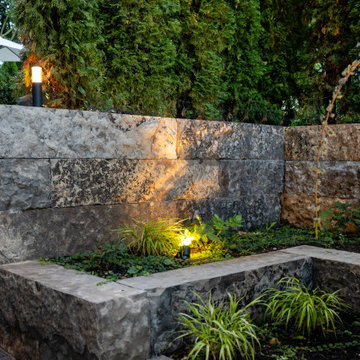 A Contemporary Backyard for Entertaining