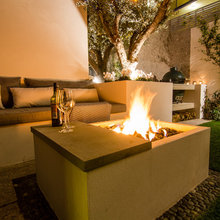 courtyard/balcony