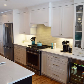 Transitional Kitchen in Ottawa, Ontario