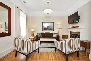 Living room - modern living room idea in San Francisco
