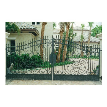 Driveway gates