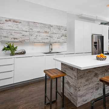A Rustic and Artsy Contemporary Kitchen in Hyde Park