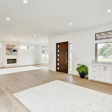 2 Story Beauty - Reclaimed Ivory White Oak