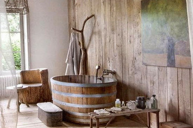Bañera rústica redonda de madera de acacia - Wooden rustic bathtub