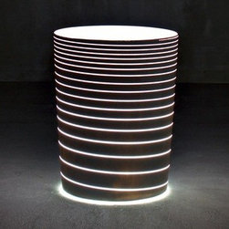 Grand Jane Outdoor Pot with Light by Serralunga - Outdoor Lighting